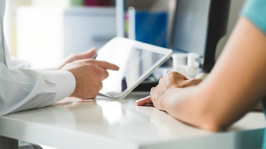 website consultation on tablet